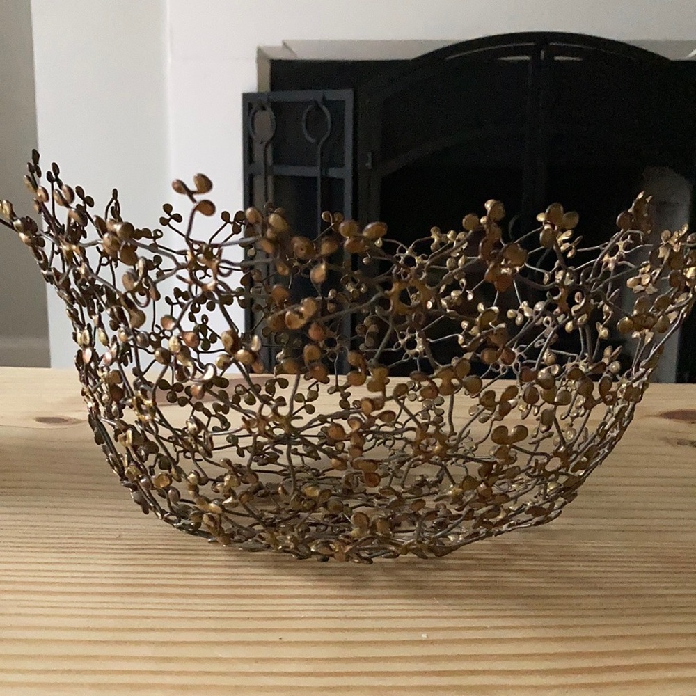 Decorative bowl